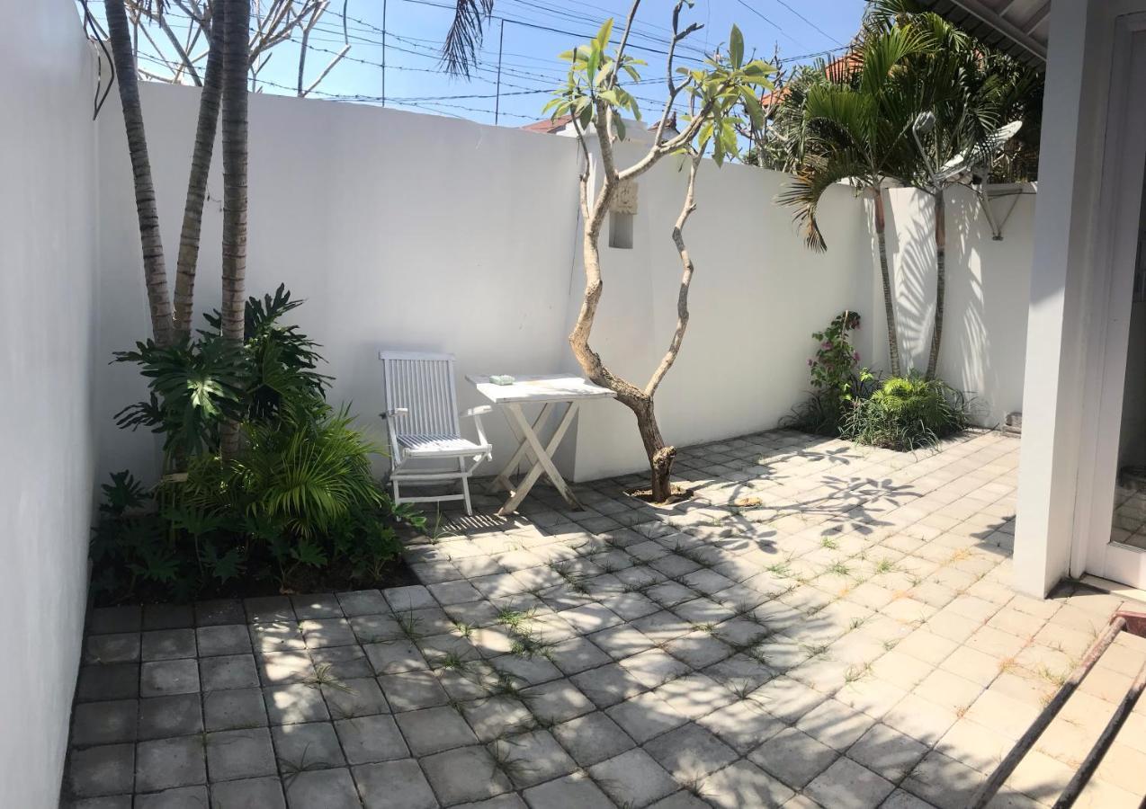 Starling Villas Sanur Esterno foto