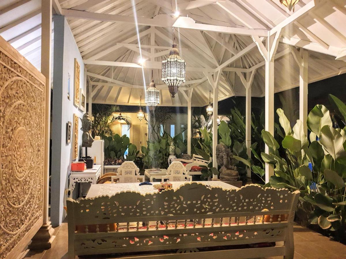 Starling Villas Sanur Esterno foto