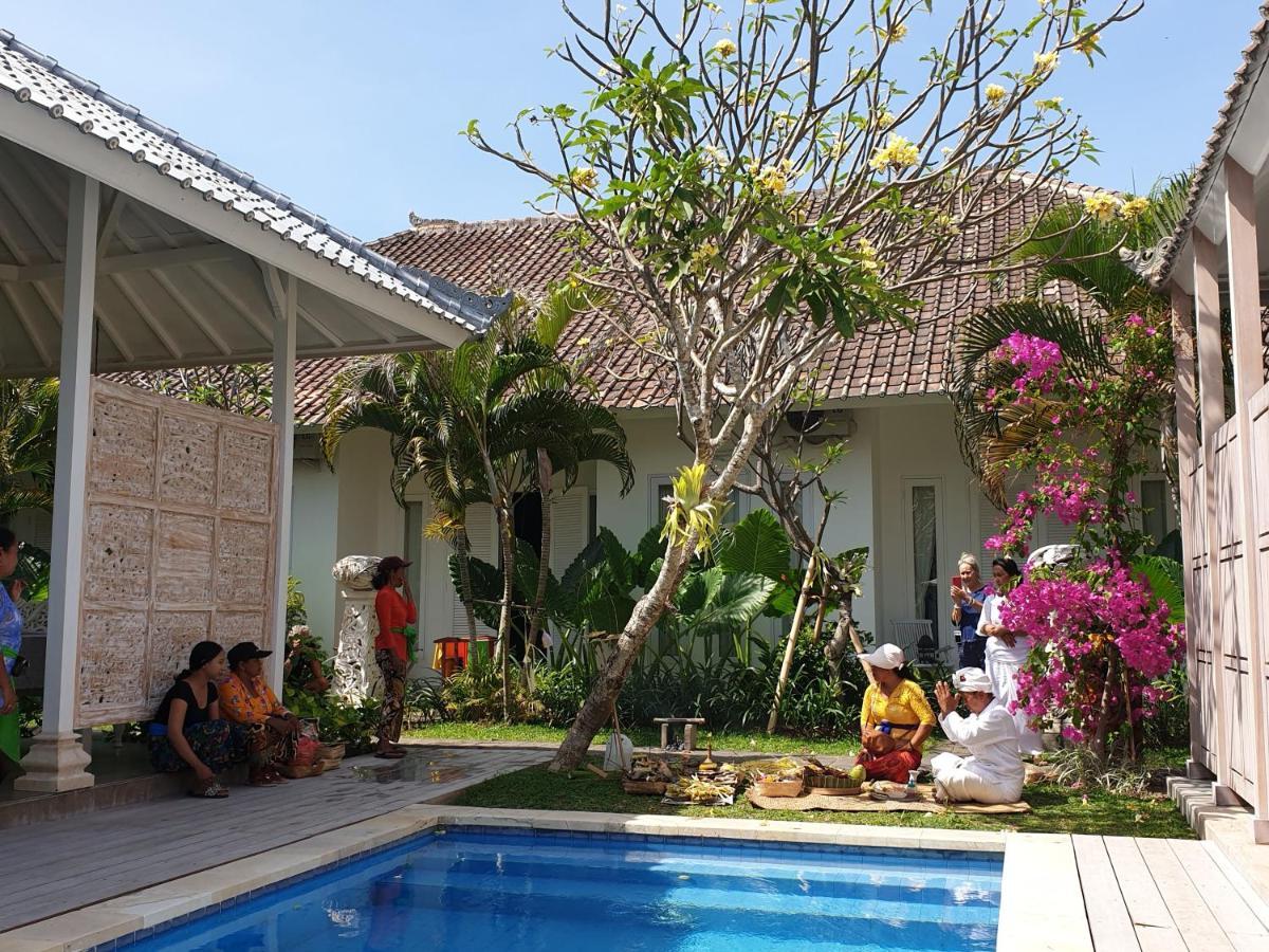 Starling Villas Sanur Esterno foto